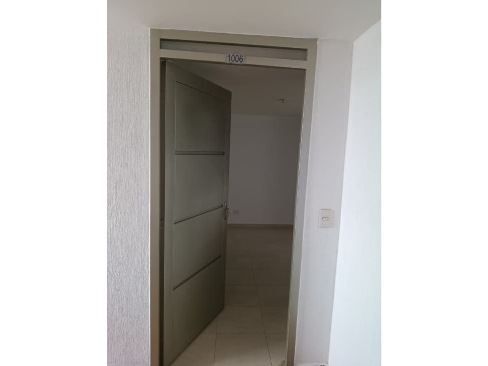 HERMOSO APARTASTUDIO PARA ARRIENDO COMUNEROS BUCARAMANGA - 1