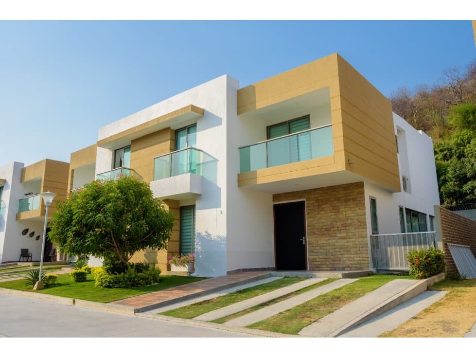 CASA CAMPESTRE EN VENTA - SANTA MARTA - 1