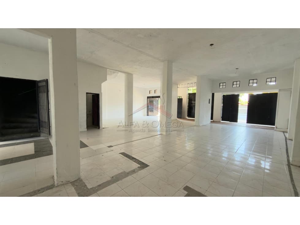 Venta de Casa con Lote y Local Comercial en El Espinal Tolima - 1