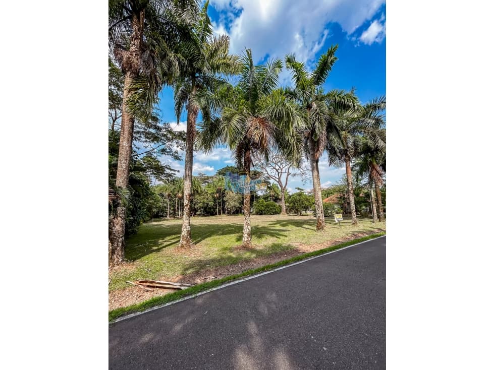 En Venta Lote Campestre en Condominio La Florida (Vía Restrepo) - 1
