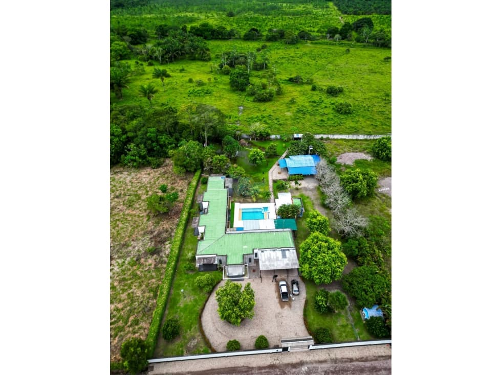En Venta Casa Campestre en la Vereda La Llanerita (Vía Puerto López) - 1
