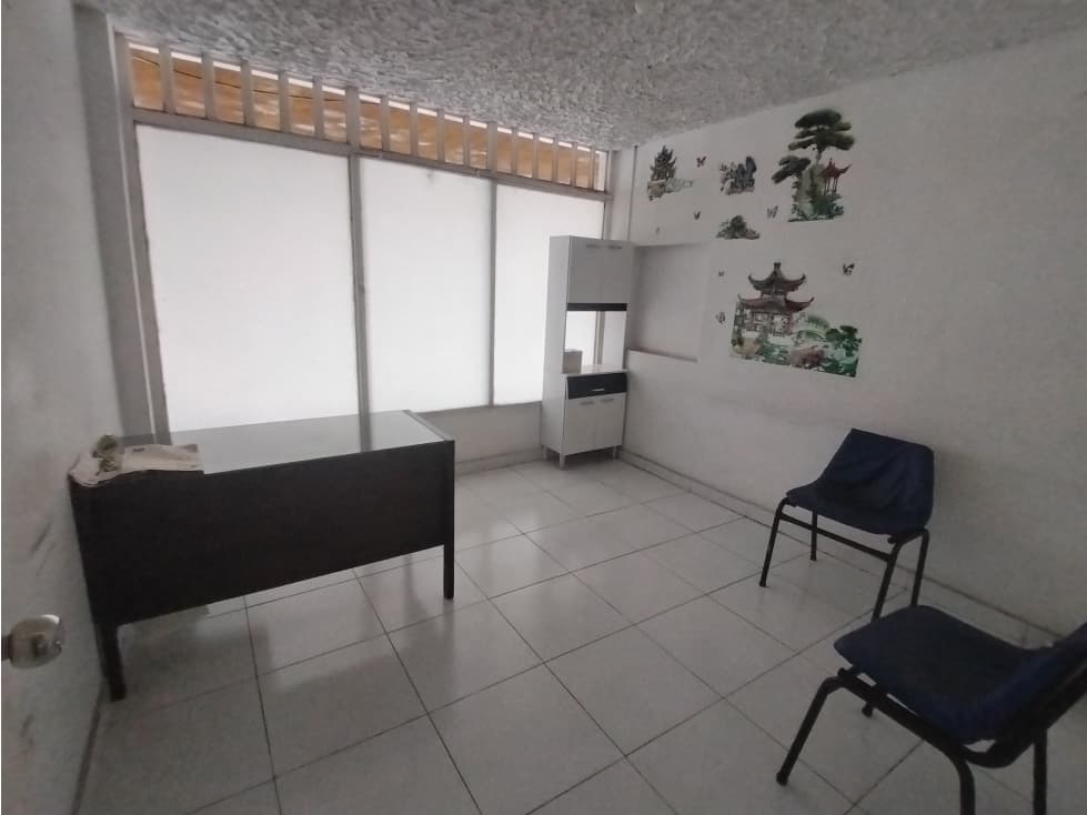 LOCAL ESQUINERO EN VENTA PALMIRA PARA OFICINA O CONSULTORIO 2DO PISO - 1