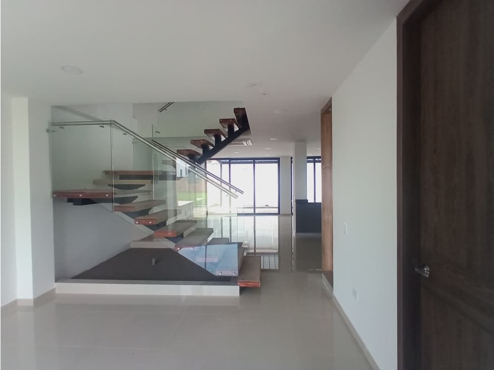 Casa en Venta, Moderna, sector las Mercedes, en conjunto, Jamundí - 1