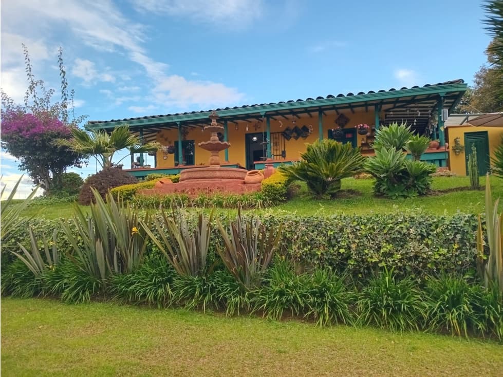 VENDO CASA FINCA ENTRE SAJONIA Y HELENA. - 1