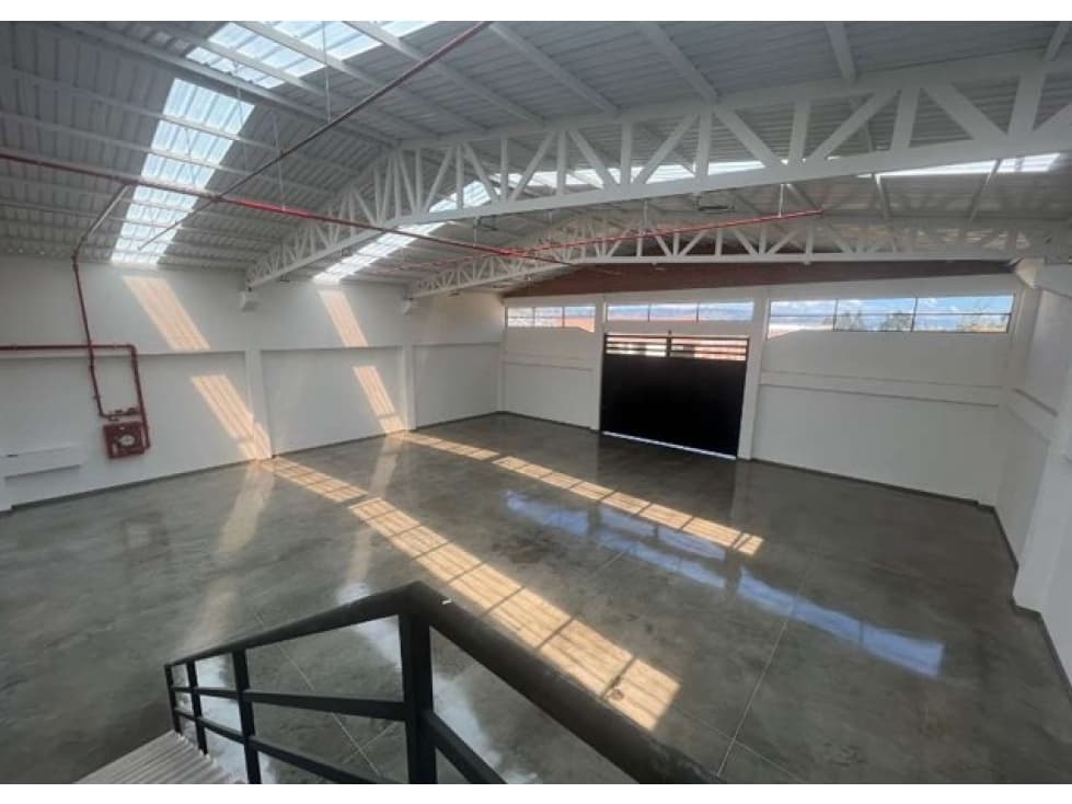 BODEGA EN ARRIENDO EN TUNJA-Sur 1.120 m2 - 1