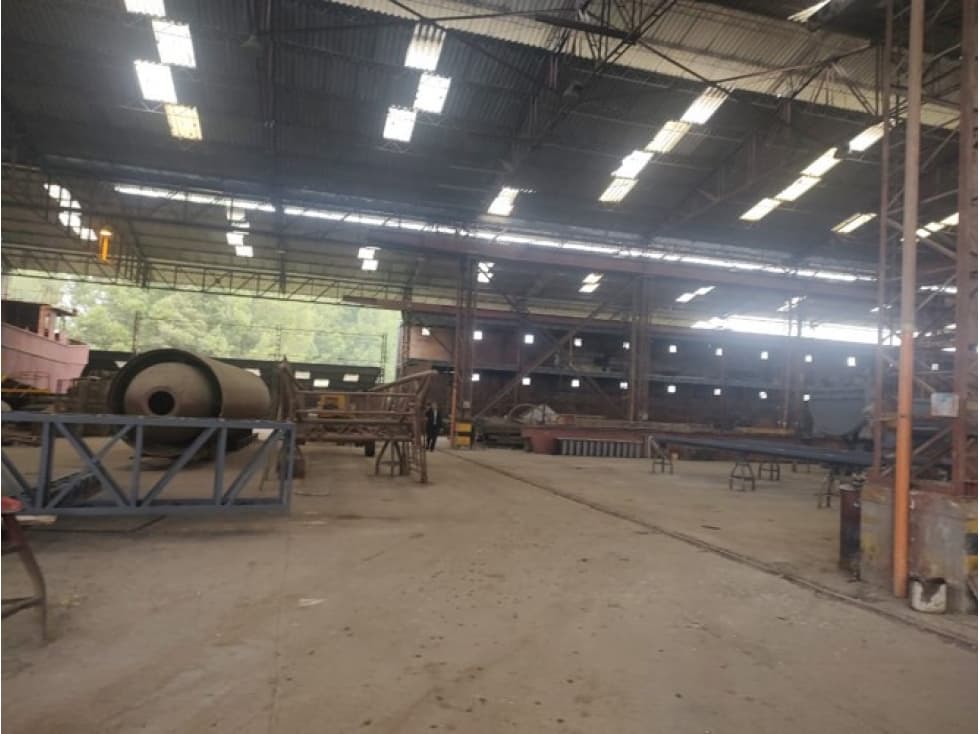 BODEGA EN VENTA EN FUNZA 14.000 M2 - 1