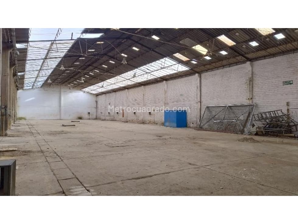 BODEGA EN VENTA Y ARRIENDO EN SOACHA-CAZUCA 3.500 M2 - 1