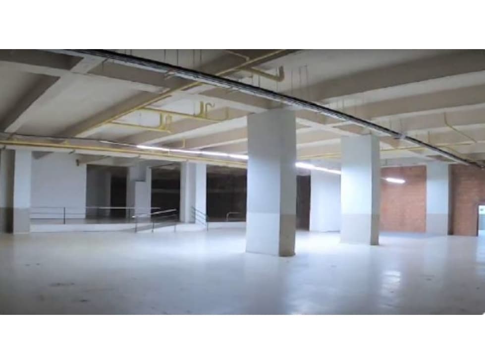 LOCAL EN ARRIENDO EN VILLAVICENCIO-Plata 1.020 m2 - 1