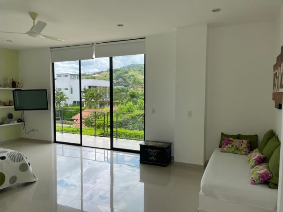 CASA EN VENTA EN ANAPOIMA 450 M2 - 1