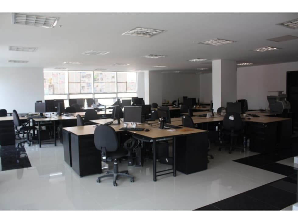 EDIFICIO EN VENTA EN BOGOTA-Chico 2.500n m2 - 1