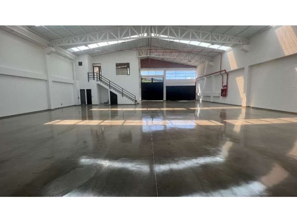 BODEGA EN ARRIENDO EN TUNJA-Sur 560 m2 - 1