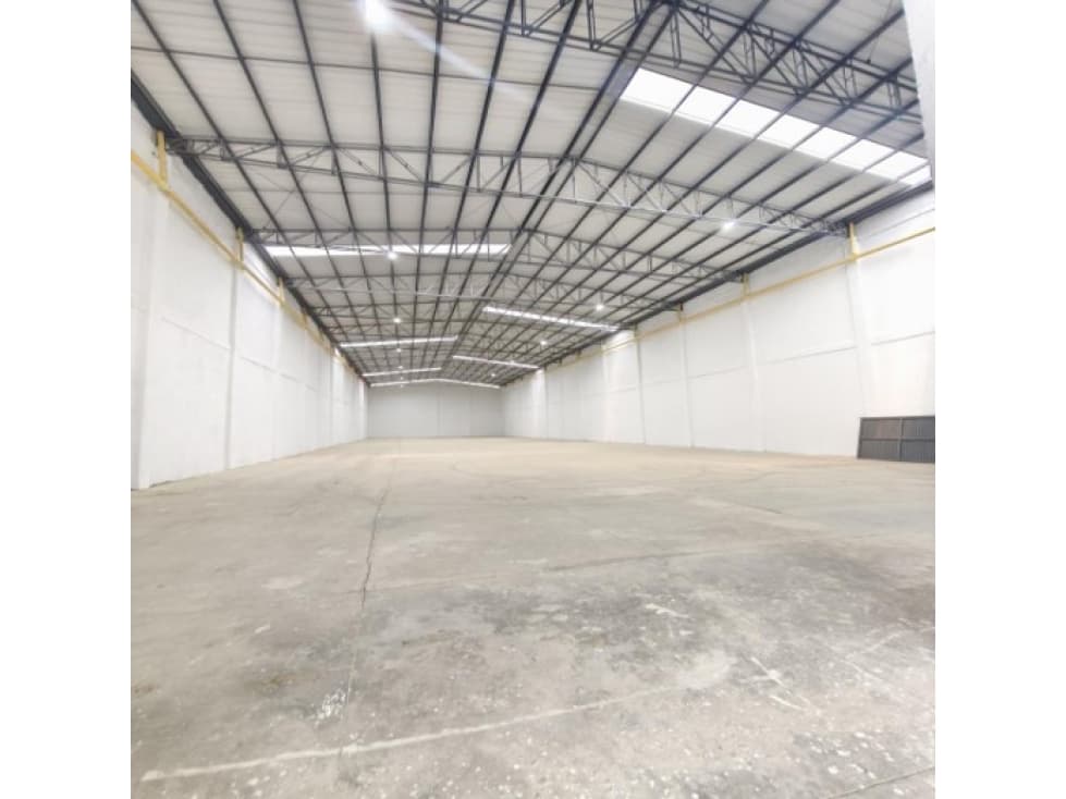 BODEGA EN ARRIENDO EN CARTAGENA 2.370 M2 - 1