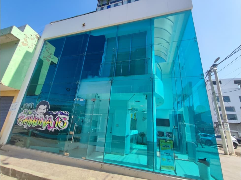 LOCAL EN VENTA BAZURTO - CARTAGENA - 1