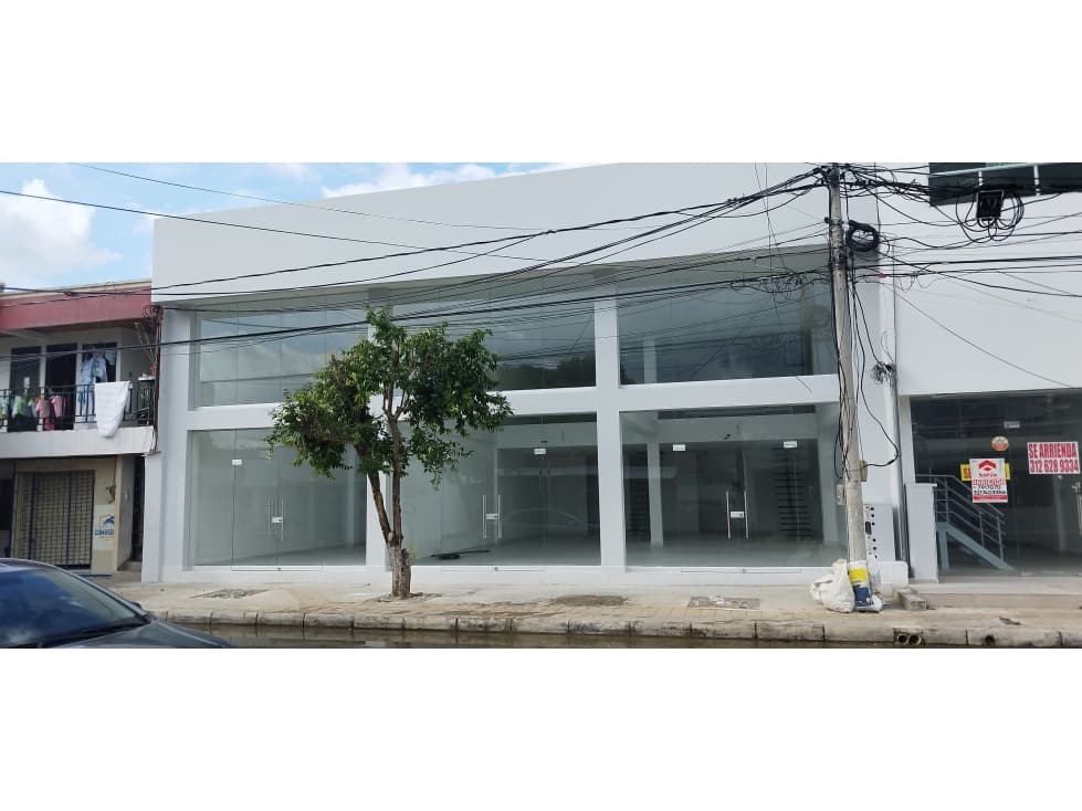 LOCAL COMERCIAL EN ARRIENDO - EN EL CENTRO - 1