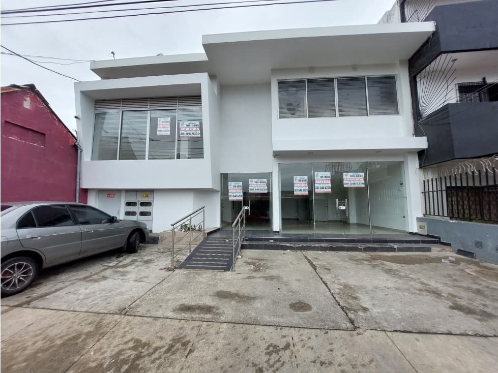 EDIFICIO DE DOS NIVELES EN ARRIENDO - CENTRO DE MONTERÍA - 1