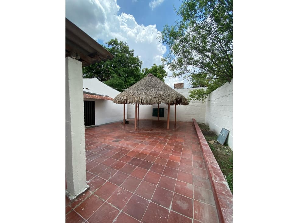 CASA PARA USO COMERCIAL EN ARRIENDO EN EL CENTRO DE MONTERIA - 1