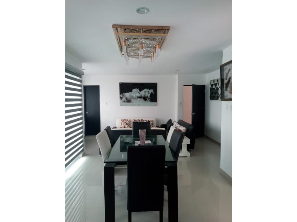 VENDE APARTAMENTO SEGINDO PISO EN VERSALLES MONTERIA - 1