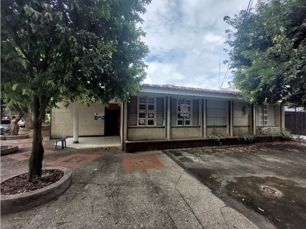 CASA EN ARRIENDO EN EL CENTRO DE MONTERÍA EN LA 22 CON 8 - 1