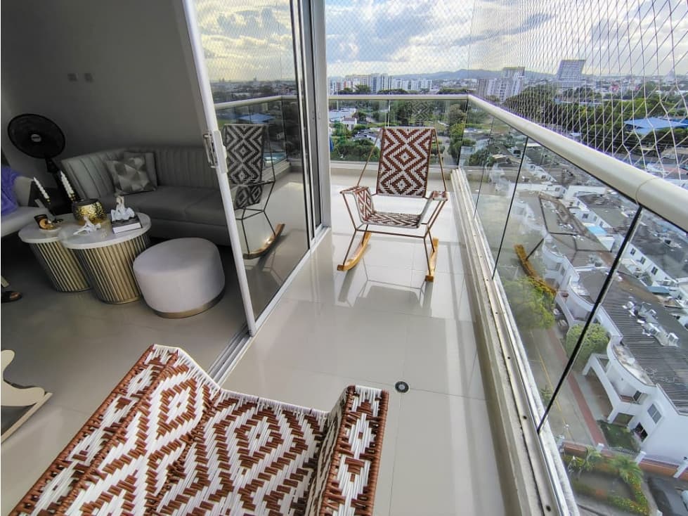 SE VENDE APARTAMENTO AMPLIO EN LA CASTELLANA - 1