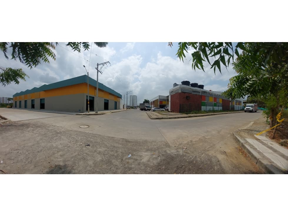 BODEGA EN ARRIENDO CERCA AL TERMINAL DE TRASPORTE - 1