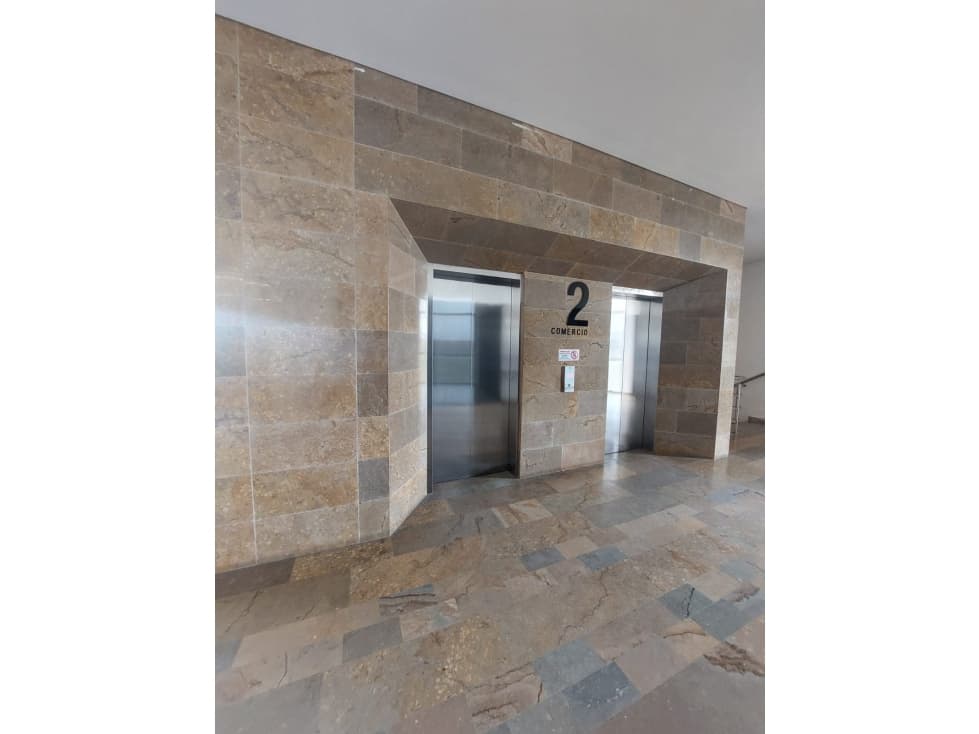 LOCAL EN ARRIENDO EN PLACES MALL - 1