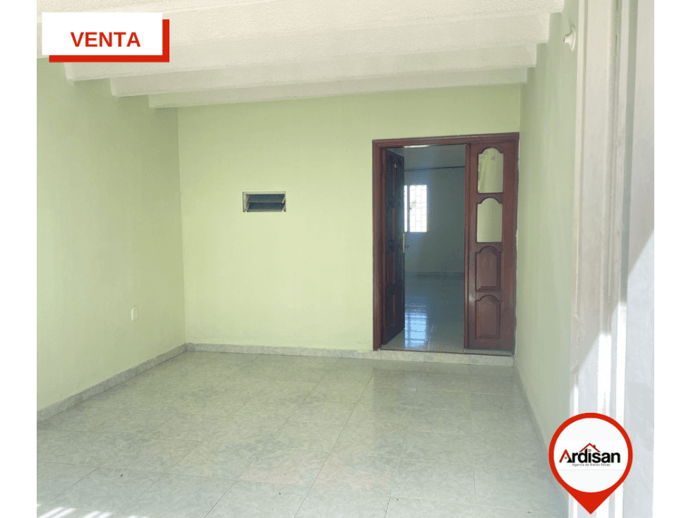 CASA TRADICIONAL DE DOS PISOS CENTRAL - 1