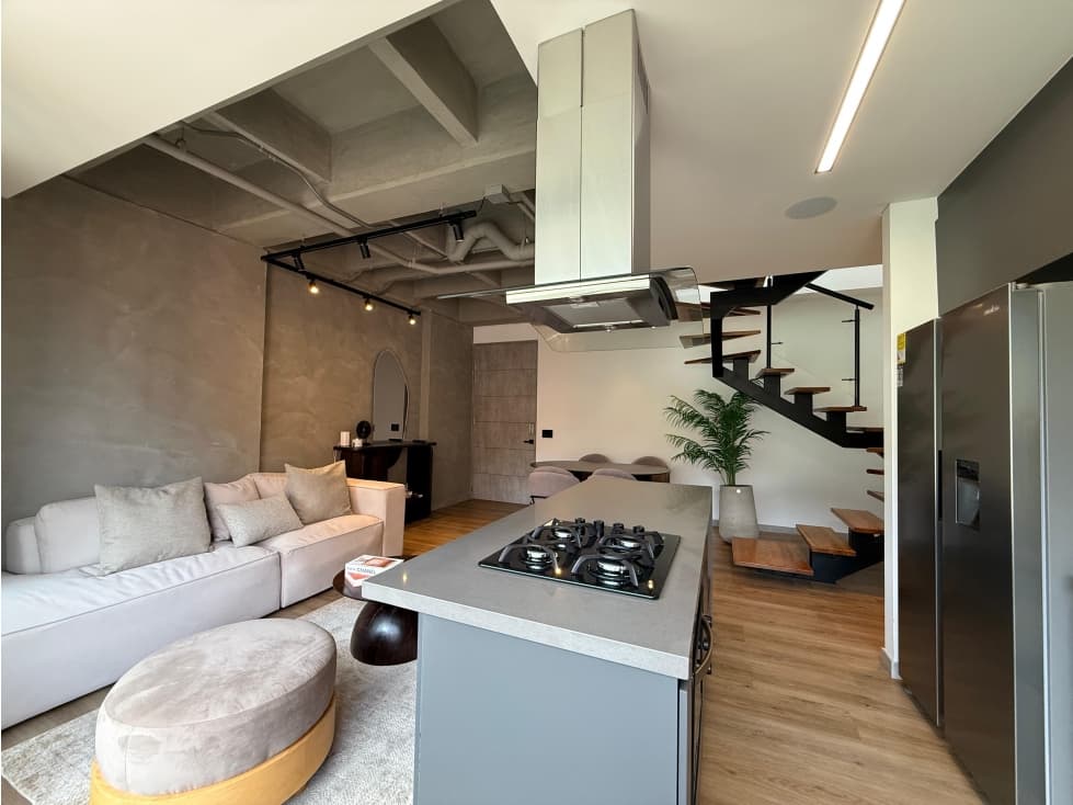 Venta Y Renta Penthouse Amoblado En Envigado - 1