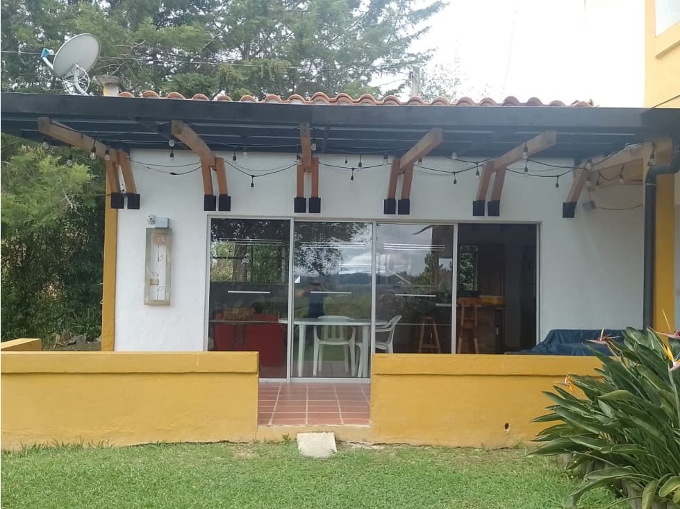 FINCA SAN VICENTE, ANTIOQUIA A 2 KM DEL PUEBLO - 1