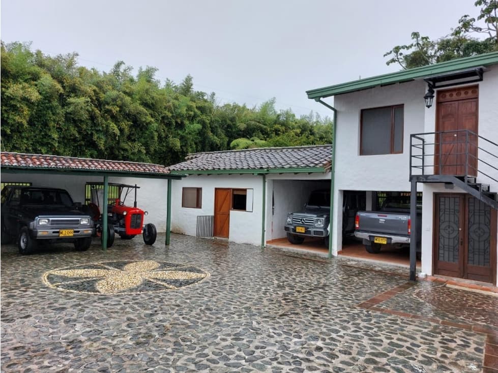 FINCA EL RETIRO, ANTIOQUIA CERCA VEREDA LOS SALADOS - 1