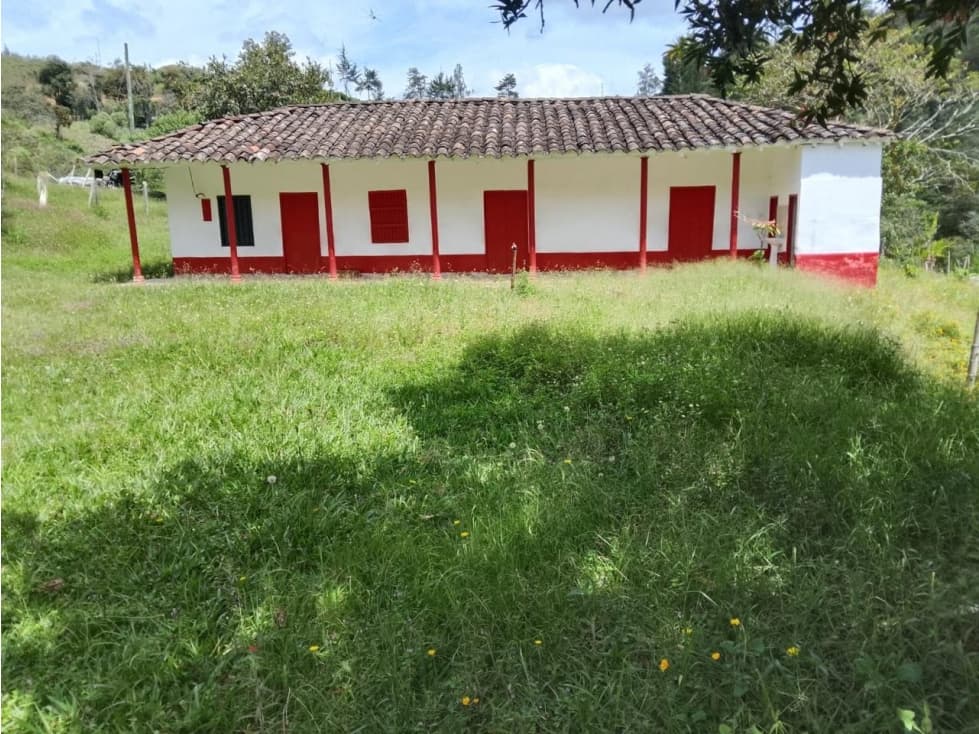 HERMOSA FINCA CAMPESINA EN VENTA SAN VICENTE - 1