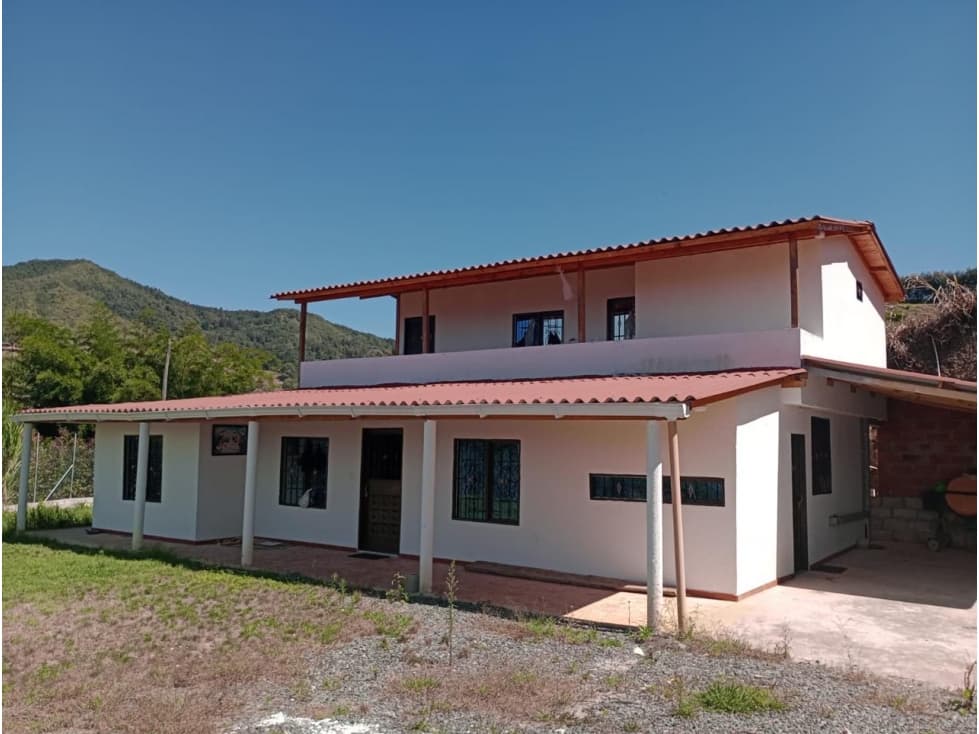 HERMOSA FINCA EN VENTA SANTUARIO - 1