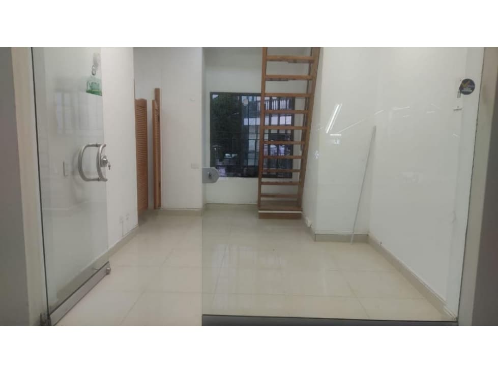LOCAL COMERCIAL EN VENTA CON EXCELENTE UBICACIÓN RIONEGRO-ANTIOQUIA - 1