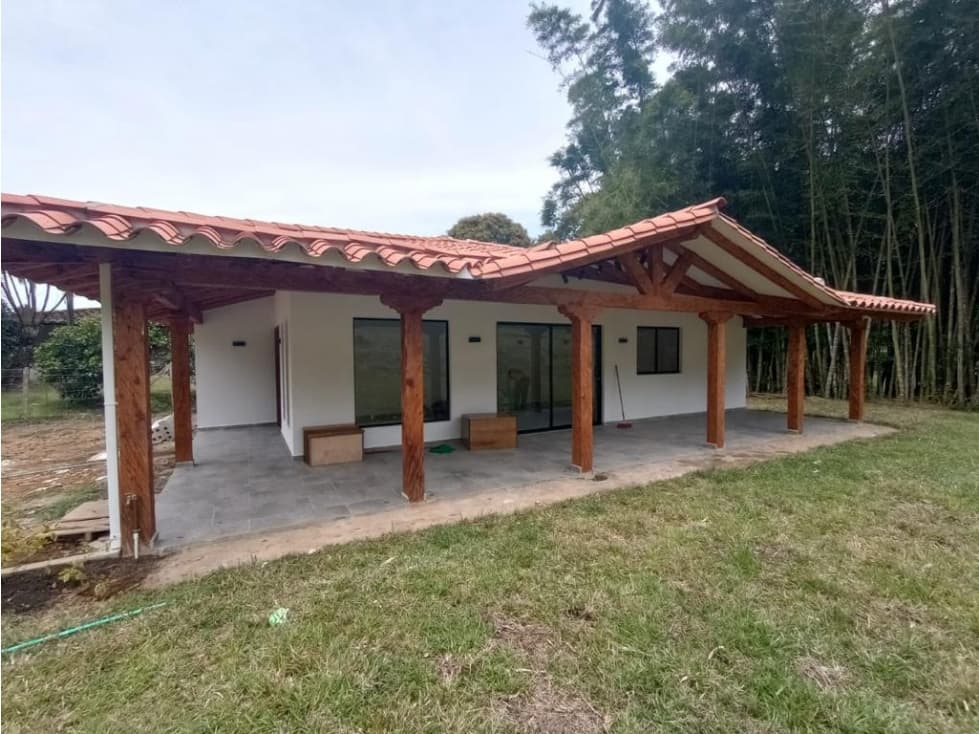 ESPECTACULAR CASA CAMPESTRE EN VENTA EN SANTUARIO - 1
