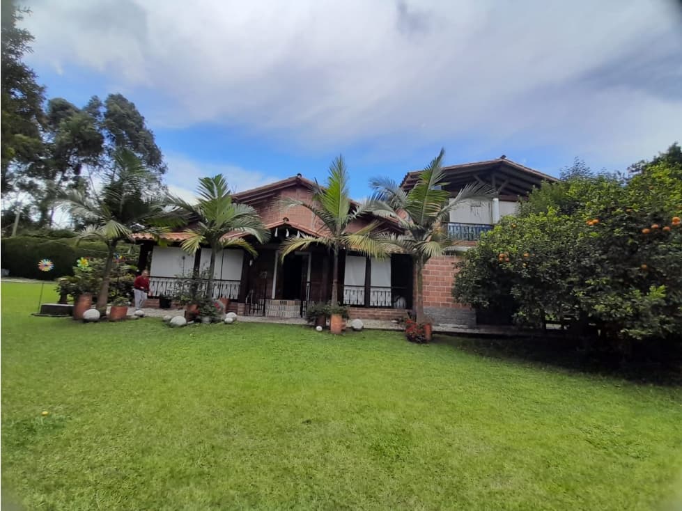 ENCANTADORA FINCA EN VENTA RÍONEGRO ANTIOQUIA - 1