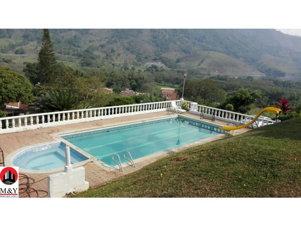 Finca de Recreo en Barbosa Antioquia por día de sol o fin de semana - 1