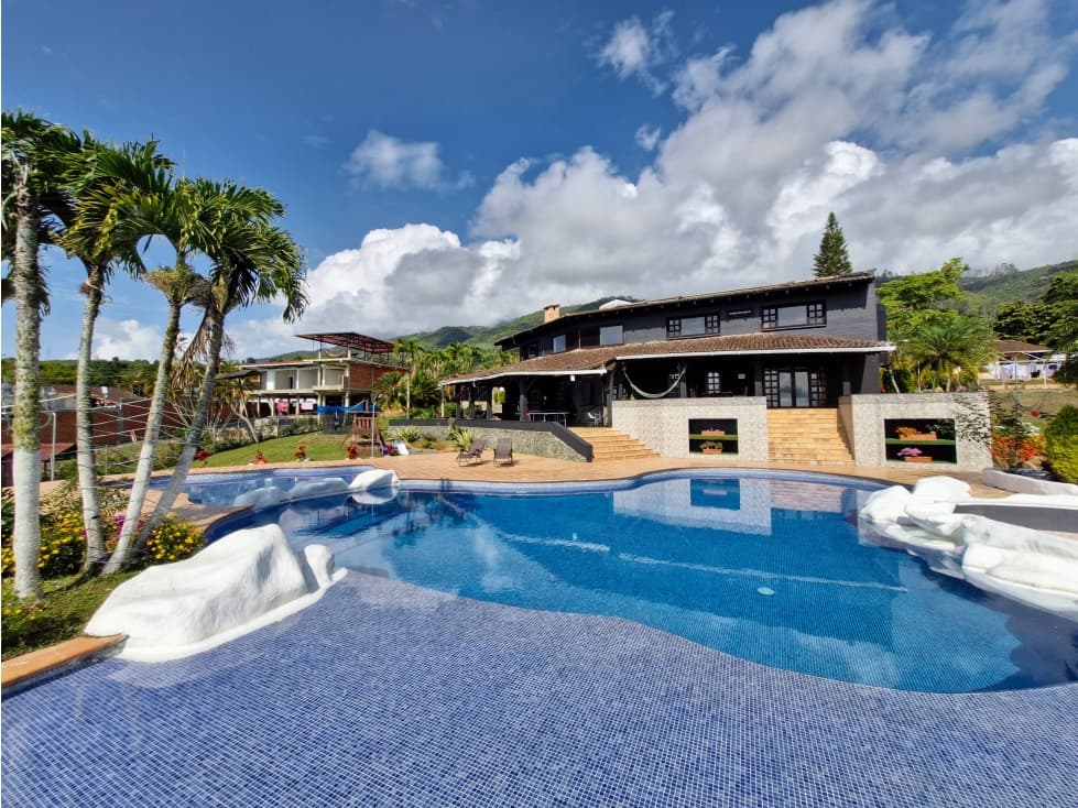 Alquiler FINCA Vista Hermosa Lago Calima Darien Valle del Cauca - 1