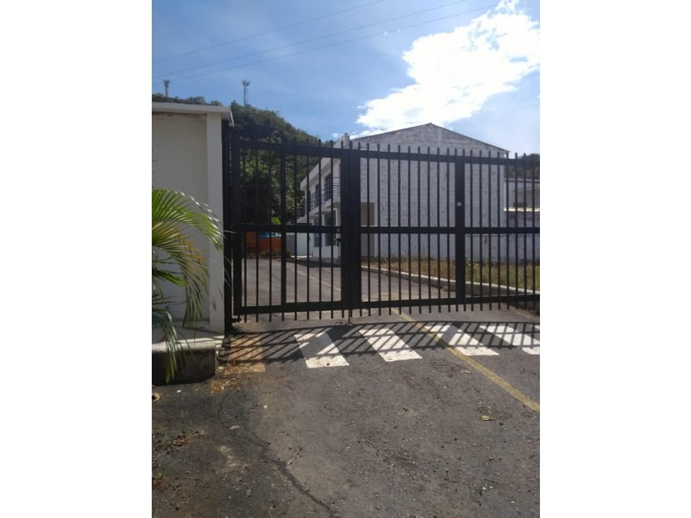 VENDO LOTE EN CONJUNTO-MELGAR - 1