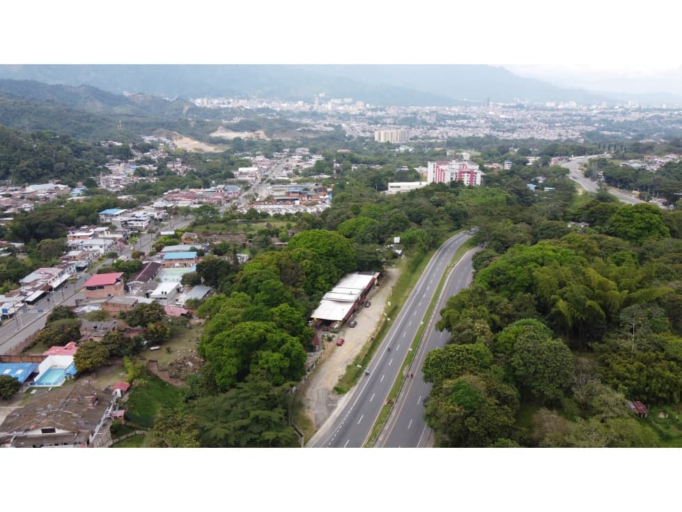 OJO! VENTA PREDIO URBANO PARA DESARROLLO MIXTO LOTE 9.910M2 - IBAGUE - 1