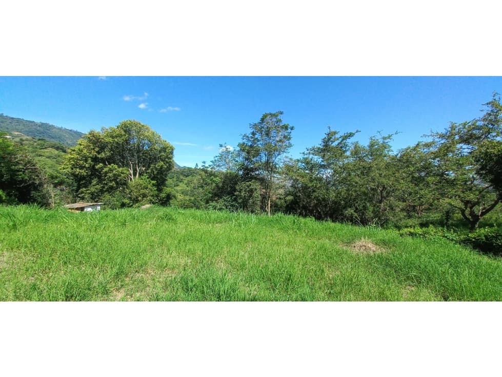 EXCELENTE INVERSION PARA CONSTRUIR LA CASA DE TUS SUEÑOS - 1