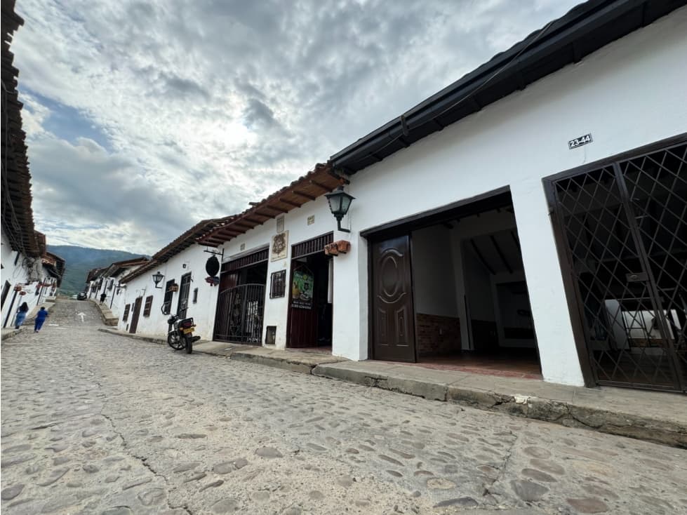 VENDO CASA EN EL BARRIO LA VILLA - GIRÓN - 1