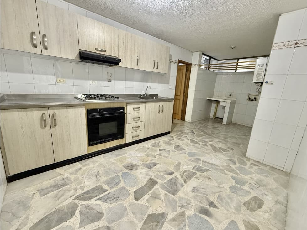 GRAN OPORTUNIDAD EN EL PRADO, AMPLIO APTO - 1