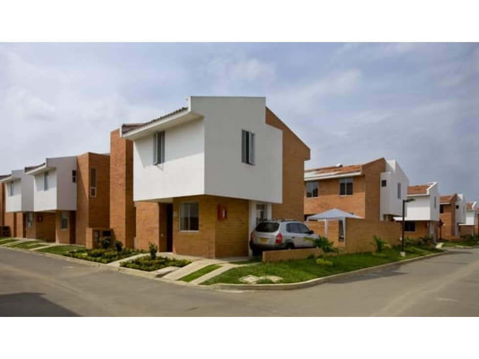 VENTA CASA EN OBRA GRIS EN VIA A JAMUNDÍ - 1