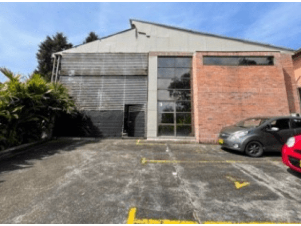 Bodega para la venta en La Estrella - 1