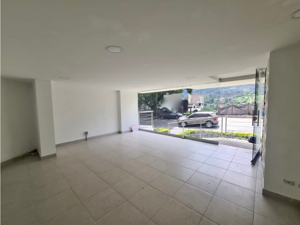 Local para la venta en Copacabana - 1