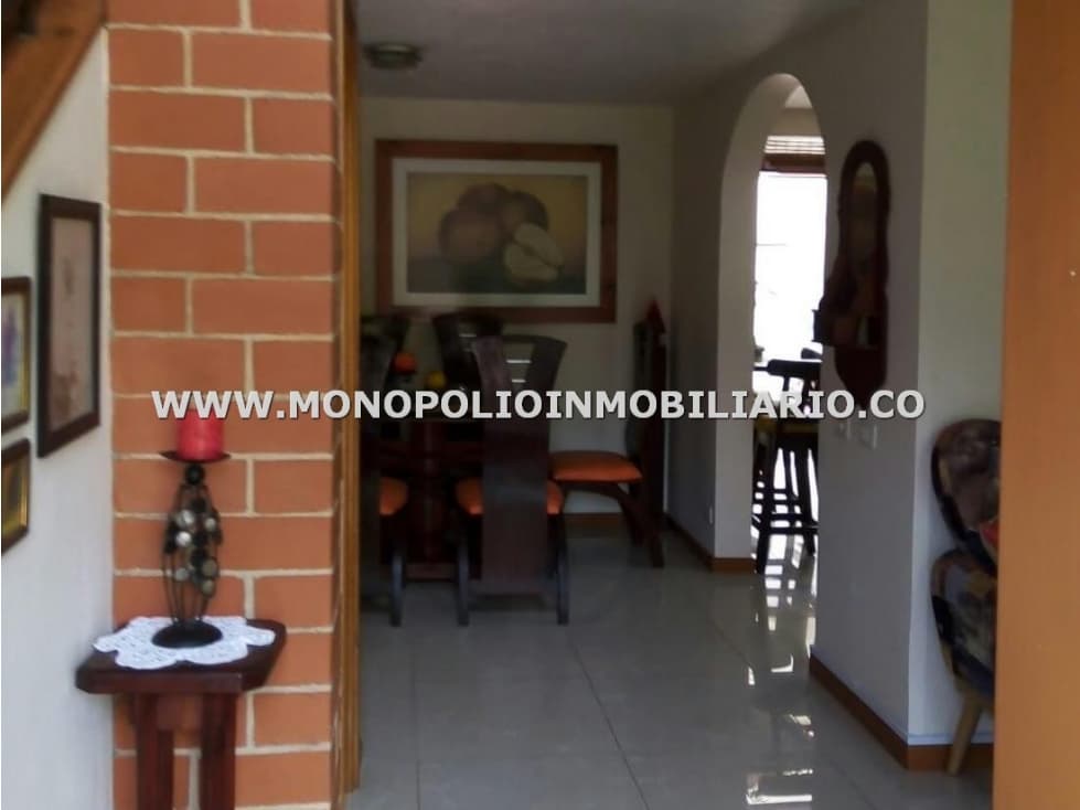 CASA UNIFAMILIAR EN VENTA - SECTOR SURAMERICA, LA ESTRELLA COD: 23955 - 1