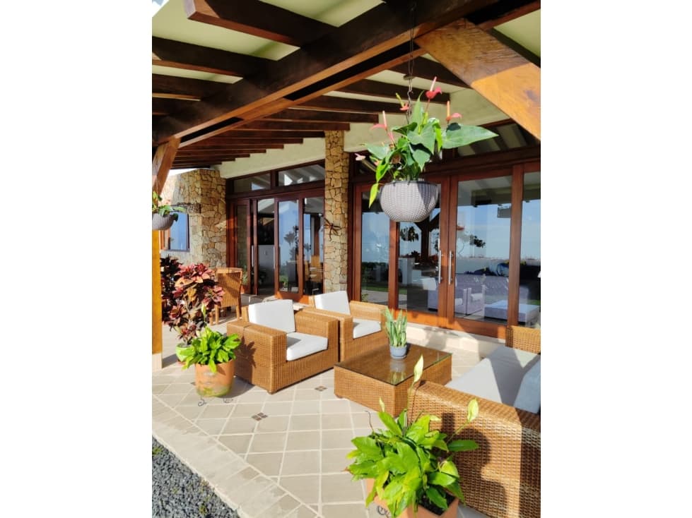 SE VENDE CASA CAMPESTRE EN DAPA DE 3000 M3 CONSTRUIDOS 380 M2 - 1