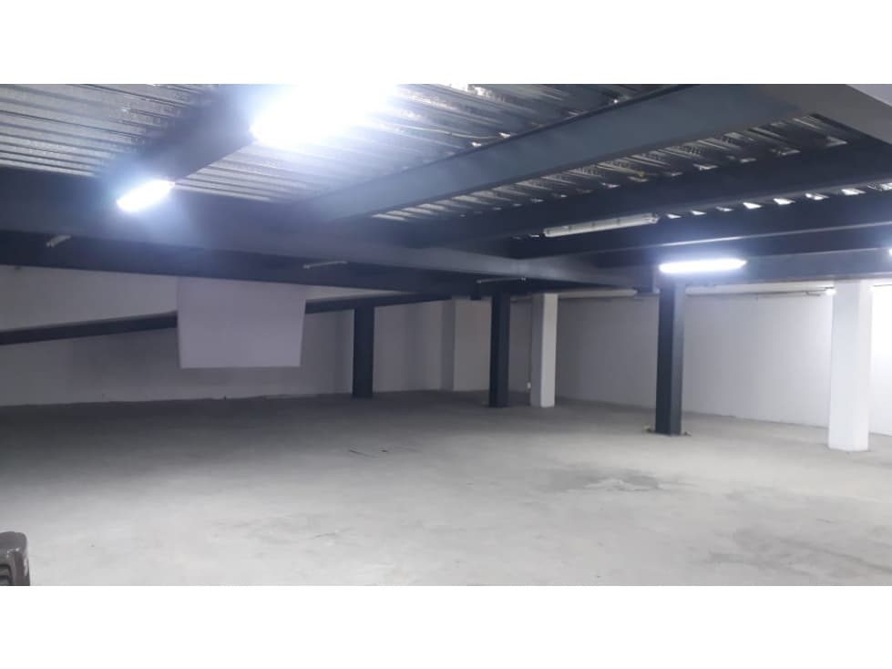 Se alquila excelente local en prados del norte - 1