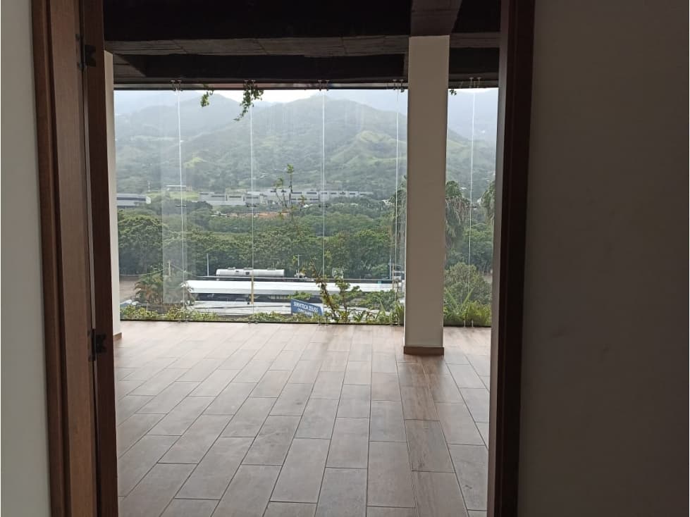 Se Arrienda Local Comercial Nuevo En Copacabana. - 1