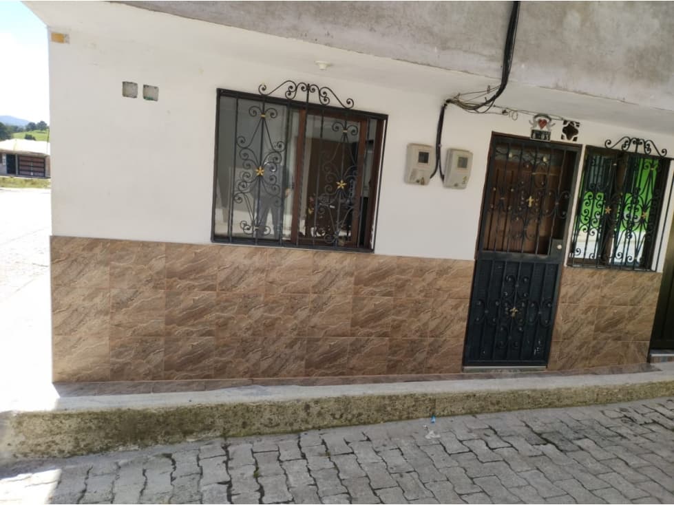 Vendo casa ph primer piso esquinera en la union antioquia area 72 m2 - 1