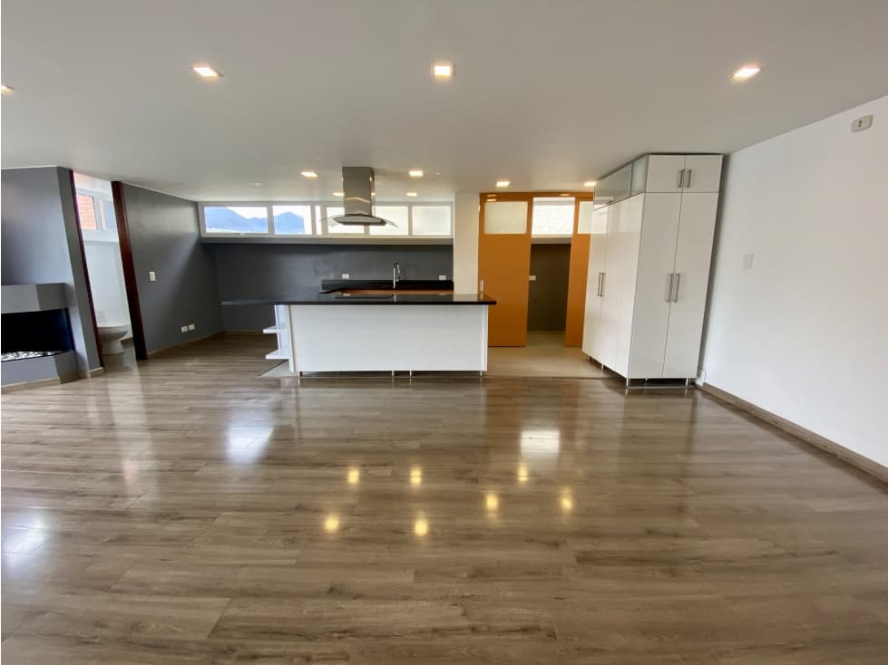 VENDEMOS POLO CLUB APARTAMENTO REMODELADO 2 ALCB, VISTA - 1